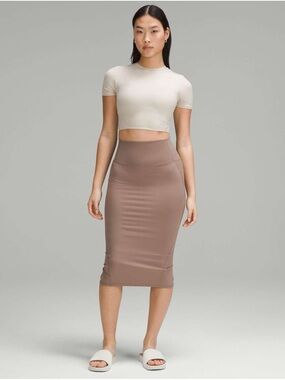 NWT Lululemon Nulu Slim Fit High Rise Midi Skirt